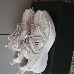 NEW Adidas Kantai Trail Cream and Black Sneakers